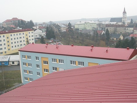 Rekonstrukce rovné střechy na šikmou