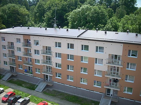 Rekonstrukce rovné střechy na šikmou